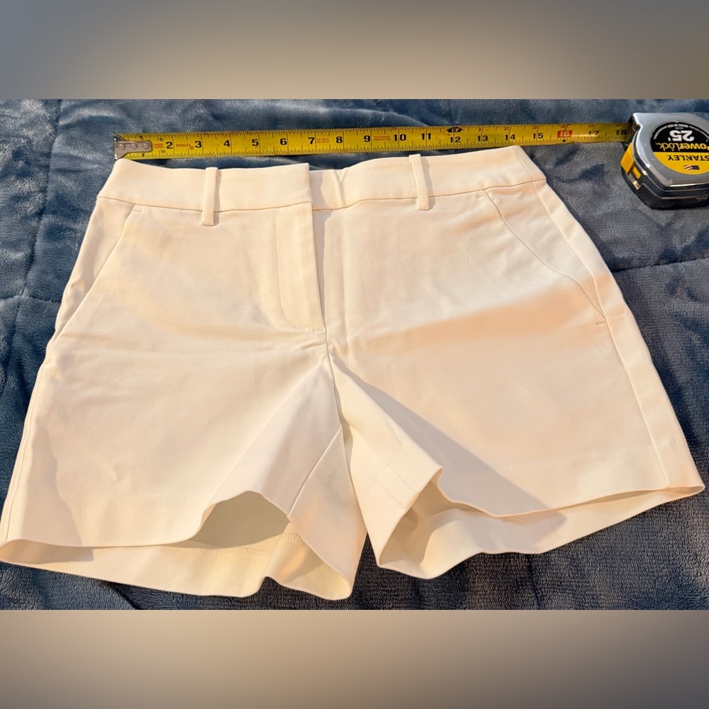 LOFT WHITE THE RIVIERA SHORTS IN SIZE 00 NWT